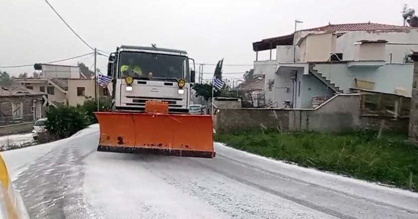 Στα λευκά η Δυτική Λέσβος | Επί ποδός τα συνεργεία του Δήμου για να κρατηθεί ανοιχτό το οδικό δίκτυο