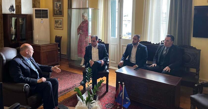 Τους τρόπους λύσης στα προβλήματα του ΕΚΑΒ συζήτησαν ο Δήμαρχος Μυτιλήνης και ο Πρόεδρος του ΕΚΑΒ