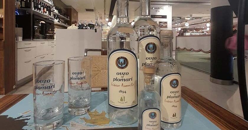Το ούζο Πλωμαρίου «κατακτά» και τo εμβληματικό πολυκατάστημα Galerie Lafayette
