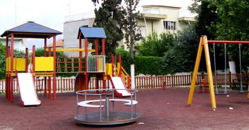 Την δημιουργία παιδικών χαρών σε Επάνω Σκάλα και Καμάρες ζητάν οι Σύλλογοι Γονέων & Κηδεμόνων του 2ου, 5ου και 8ου Δημοτικών Σχολείων