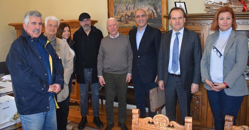 Συζήτηση και στην Περιφέρεια για την ακτοπλοϊκή σύνδεση της Σμύρνης με Μυτιλήνη και Πλωμάρι