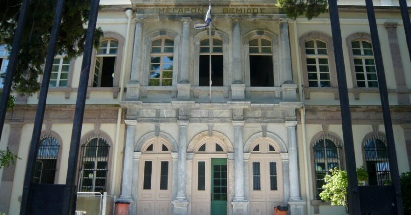 Αθώος ο πρόσφυγας που κατηγορούνταν για το ναυάγιο στη Συκαμνιά – Είχε χάσει σύζυγο και παιδί