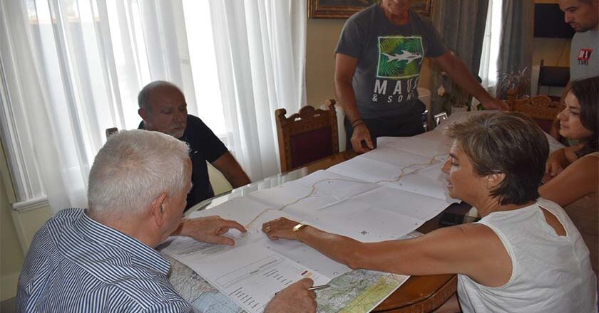 Συνάντηση Περιφερειάρχη με τους Προέδρους Κεραμιών και Παλαιοχωρίου