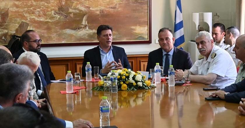 Επίσκεψη στη Μυτιλήνη του Υπουργού Ναυτιλίας και Νησιωτικής Πολιτικής