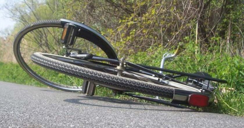 Ανήλικος με ποδήλατο τραυμάτησε πεζή στην Πέτρα