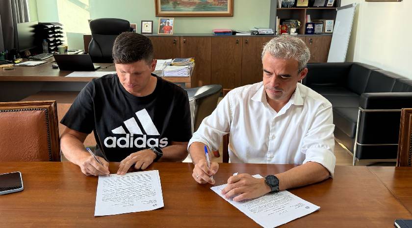 Υπογραφή σύμβασης για την επισκευή παιδικών χαρών του Δήμου Μυτιλήνης