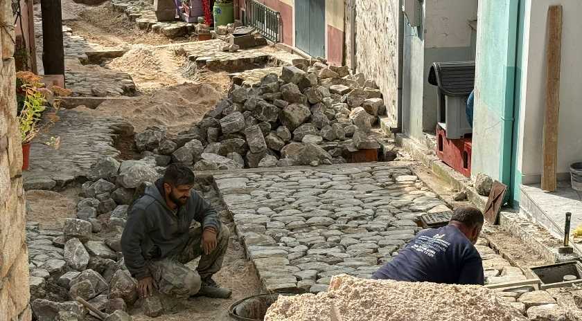 Επίσκεψη του Δημάρχου Μυτιλήνης Παναγιώτη Χριστόφα σε υπό εξέλιξη έργα στην Αγιάσο