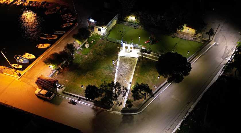 Ολοκληρώθηκε το έργο ηλεκτροφωτισμού στο Πέραμα της Γέρας από τον Δήμο Μυτιλήνης