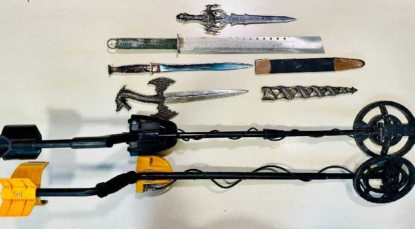 Σύλληψη για παραβάσεις της νομοθεσίας για τα όπλα και για τα ναρκωτικά