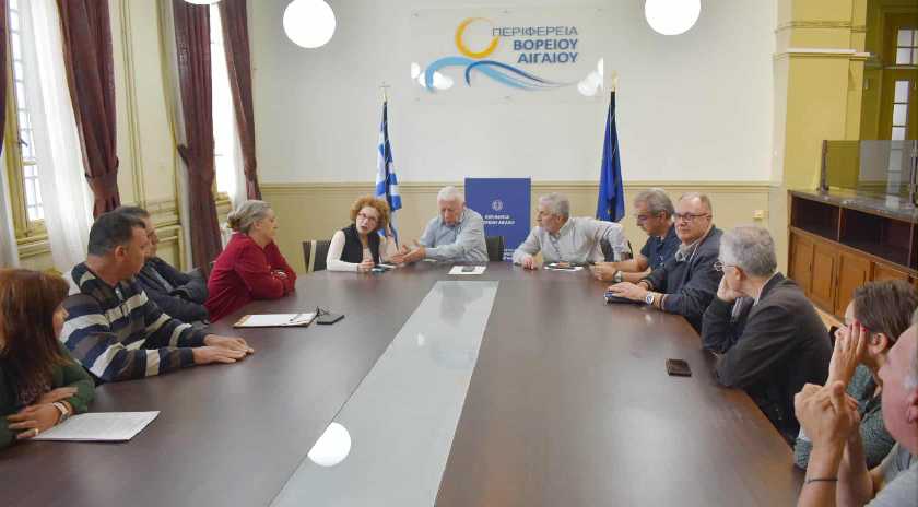 Σύσκεψη στην Περιφέρεια για την ευλογιά