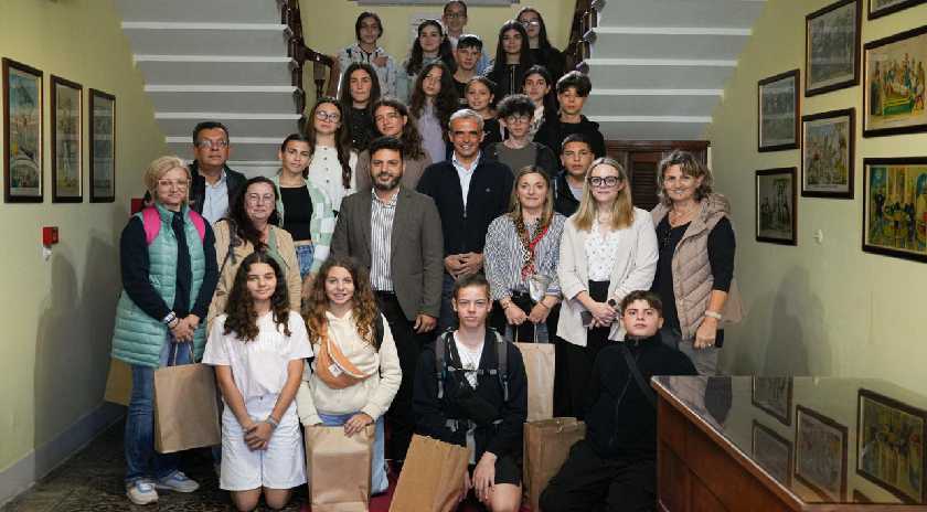 Υποδοχή μαθητών από τη Γαλλία και το 4 ο Γυμνάσιο Μυτιλήνης στο πλαίσιο του προγράμματος Erasmus+ από τον Δήμαρχο Μυτιλήνης