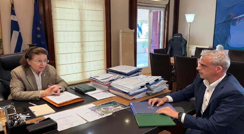 Δήμος Μυτιλήνης | Συνάντηση Π. Χριστόφα με την Υπουργό Πολιτισμού Λίνα Μενδώνη