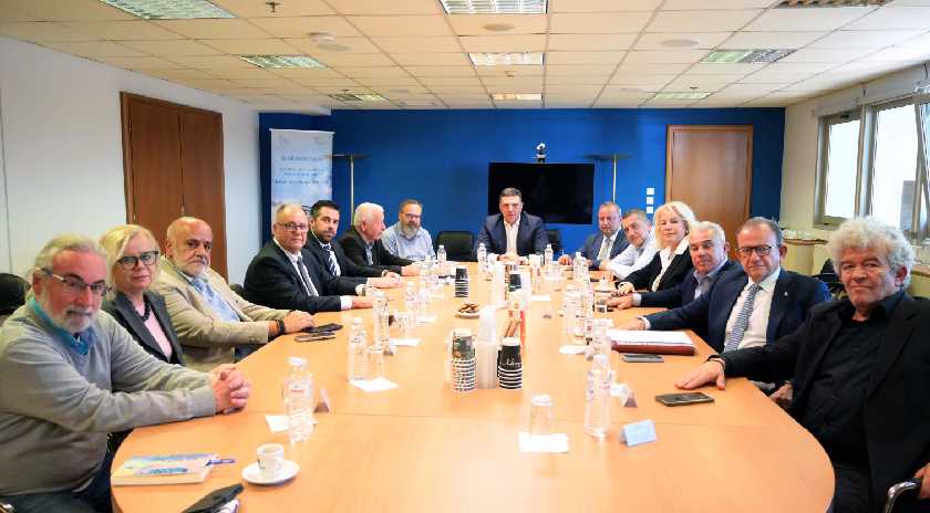 Συνάντηση Περιφερειάρχη με τον Υπουργό Ναυτιλίας για ακτοπλοϊκή σύνδεση με Βόλο