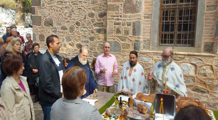 Με κατάνυξη εορτάστηκαν οι Άγιοι Ακίνδυνοι στα Μιστεγνά