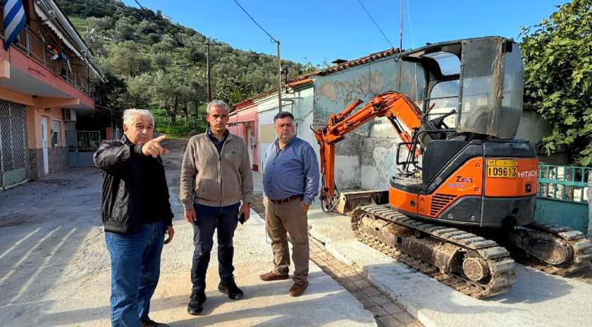 Επίσκεψη του Δημάρχου Μυτιλήνης Παναγιώτη Χριστόφα σε υπό εξέλιξη έργα στα Λουτρά και στη Σκάλα Λουτρών