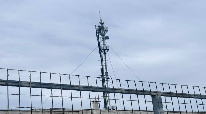 Κεραία κινητής τηλεφωνίας δίπλα σε παιδική χαρά στην Παναγιούδα – Παρέμβαση της Κοινότητας