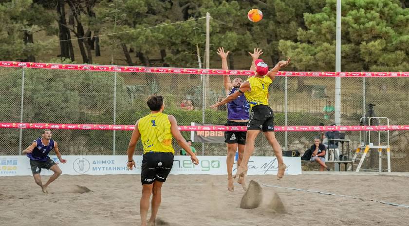 Με επιτυχία ολοκληρώθηκε το Mytilene Open 2026 στο νέο Beach VolleyCenter στα Τσαμάκια από τον Δήμο Μυτιλήνης